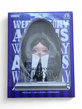 *NEW/UNOPENED* POP MART SKULLPANDA X Wednesday Nevermore Academy Uniform Pendant